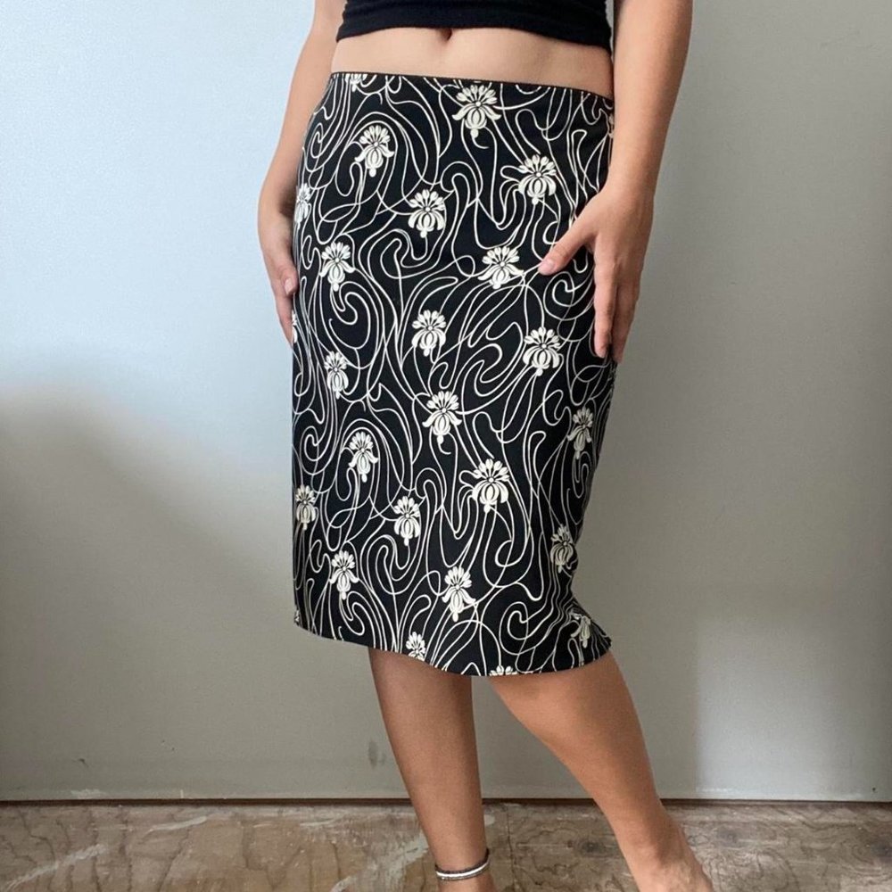Ann Taylor Loft black and white floral print midi skirt